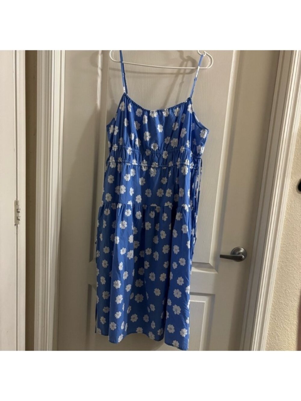 Universal Thread Floral Blue Midi Dress
